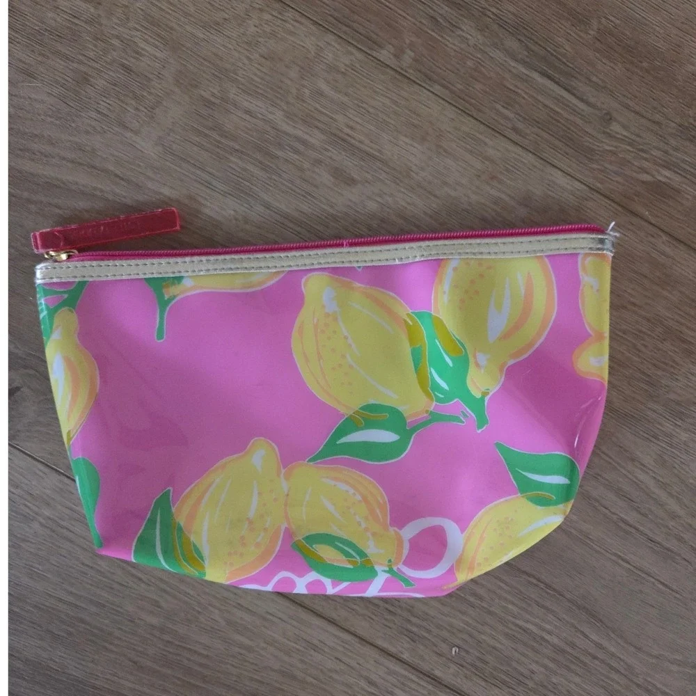 Lilly Pulitzer Estee Lauder Pink Lemon Print Vinyl Makeup Bag Cosmetic Pouch‎